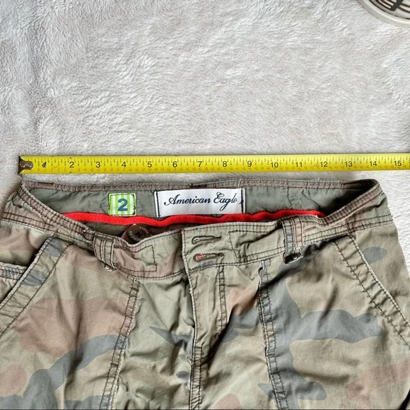🦅American Eagle 3/4 Length Camo Pants - Picture 5 of 6